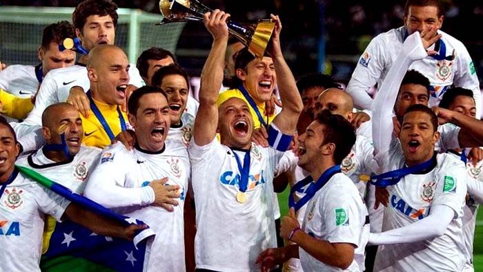Justiça determina penhora da taça do Mundial de 2012 do Corinthians