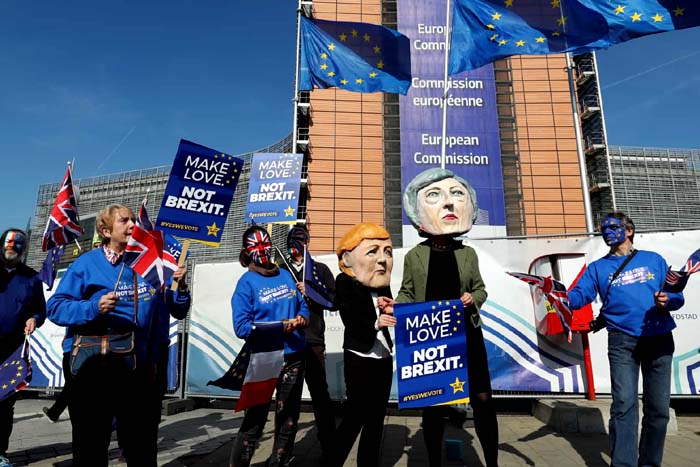 Conselho Europeu aceita prorrogar saída do Reino Unido para maio