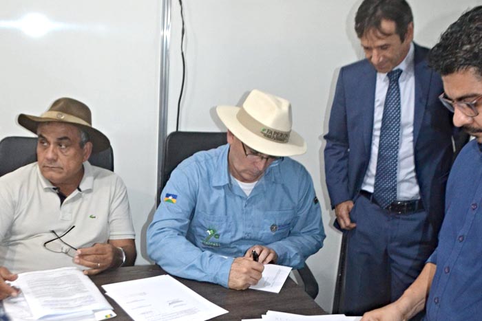Governo libera títulos urbanos para 200 famílias de Ouro Preto do Oeste durante a 7ª Rondônia Rural Show