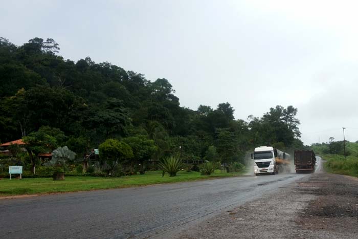 Rodovia entre Ji-Paraná e Ouro Preto do Oeste tem trecho perigosíssimo