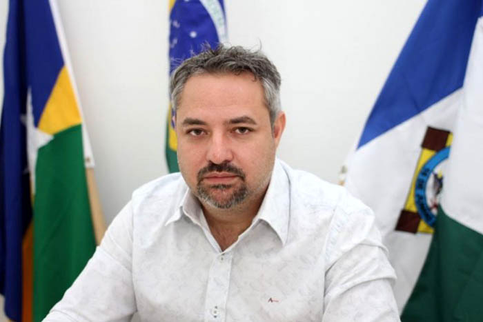 MP obtém liminar contra prefeito e secretário de Ouro Preto do Oeste por uso indevido de veículo do município