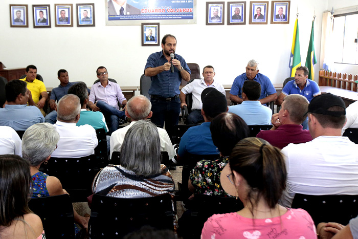 Em Ouro Preto e Vale do Paraíso, população cobra apoio de Laerte Gomes para recuperação das estradas