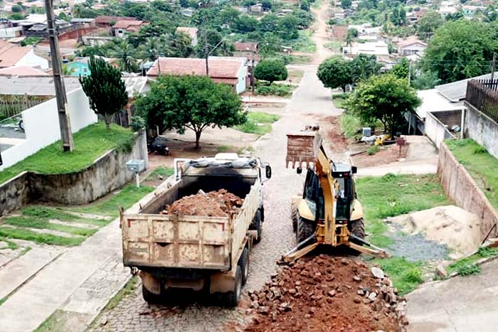 Trecho da rua Afonso José será todo recuperado com asfalto novo, após mais de 10 anos de espera