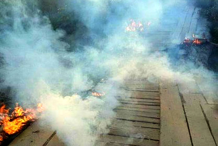 Ponte do distrito Tarilândia é incendiada nesta sexta feira