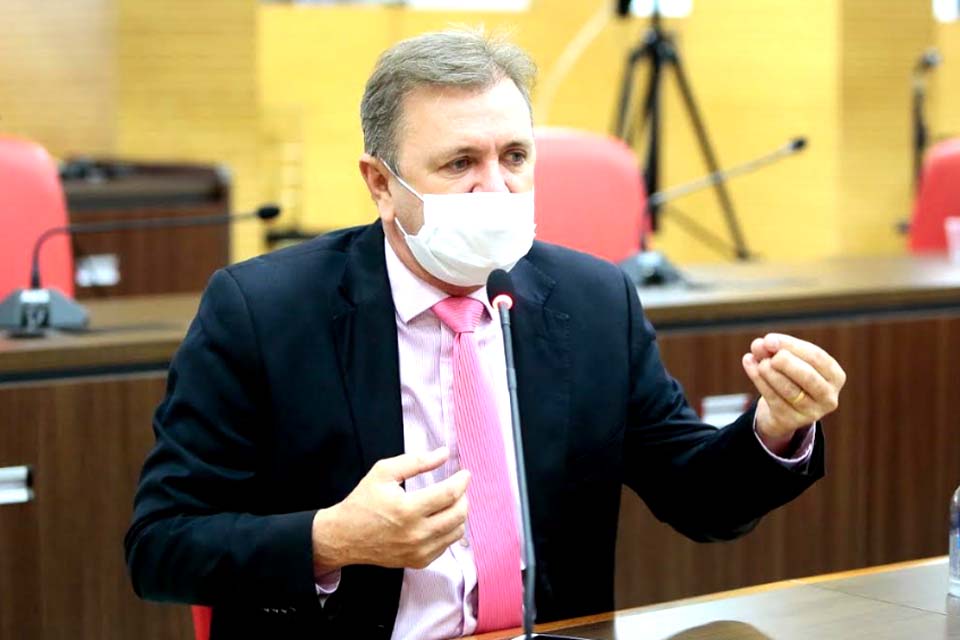 Deputado Luizinho Goebel lamenta morte do Jornalista e apresentador Marcelo Bennesby