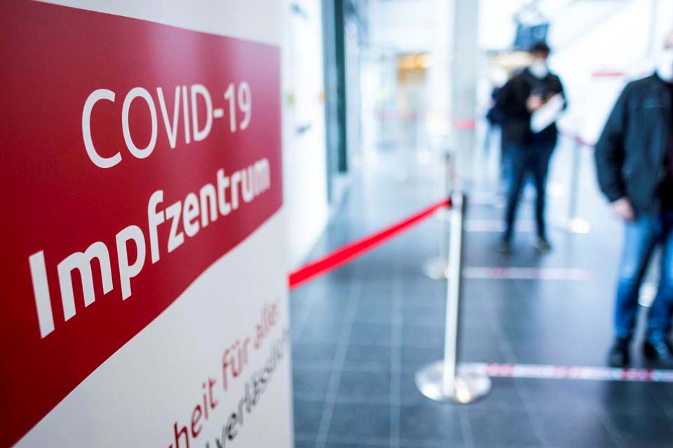 Alemanha impõe lockdown para quem não se vacinou contra Covid-19