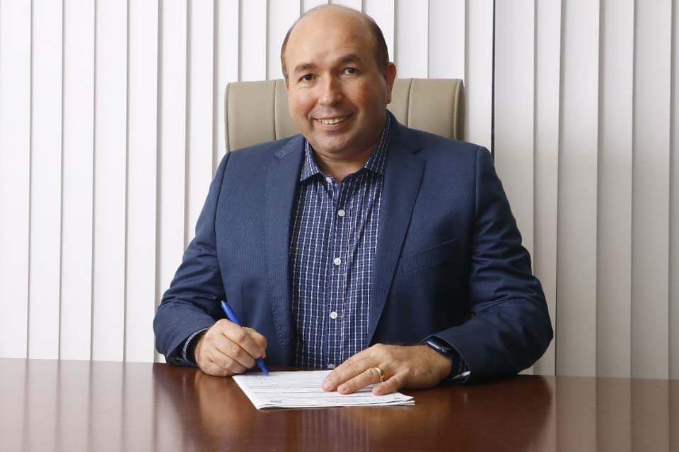 Prefeitura de Porto Velho providencia asfaltamento em ruas do Bairro Floresta após pedido de Negreiros