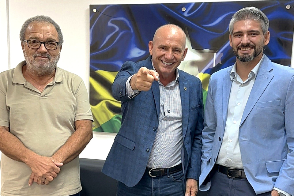 Ezequiel Neiva garante ambulância para moradores da Ponta do Abunã, em Porto Velho