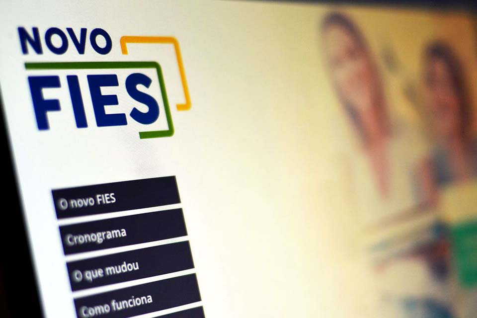 Governo regulamenta renegociação de dívidas com o Fies