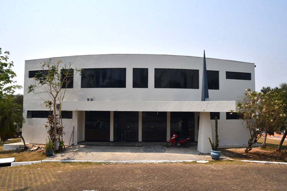 Prefeitura segue com reforma do Teatro Municipal Dominguinhos