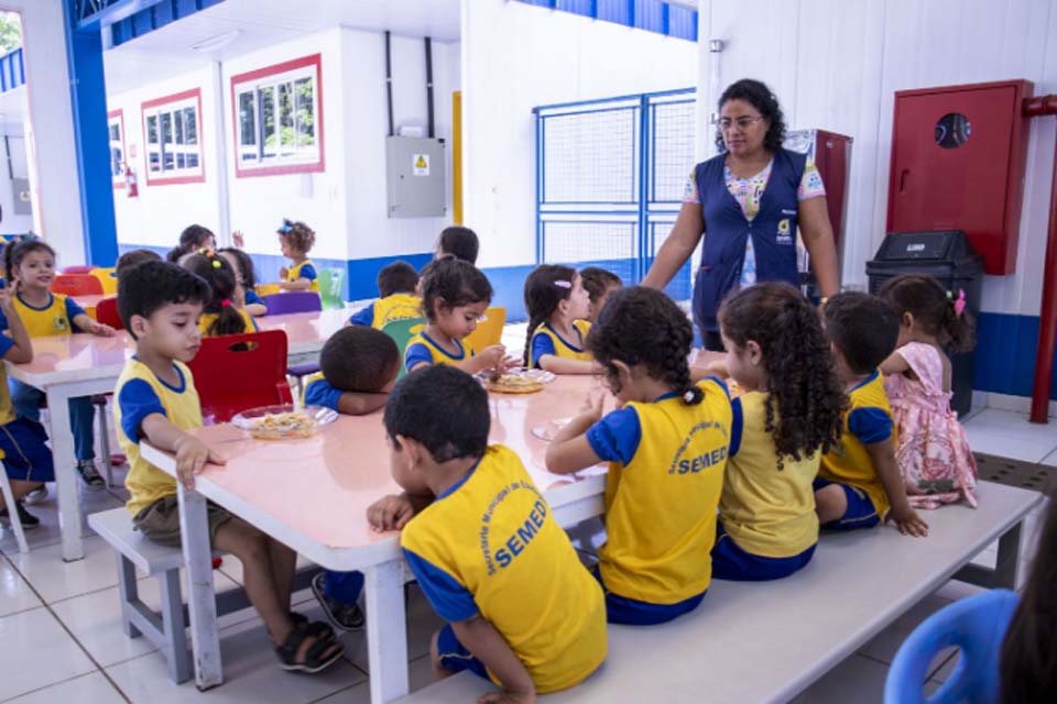 Semed regulamenta calendário de pagamentos de voluntários e soluciona pendência em contas irregulares