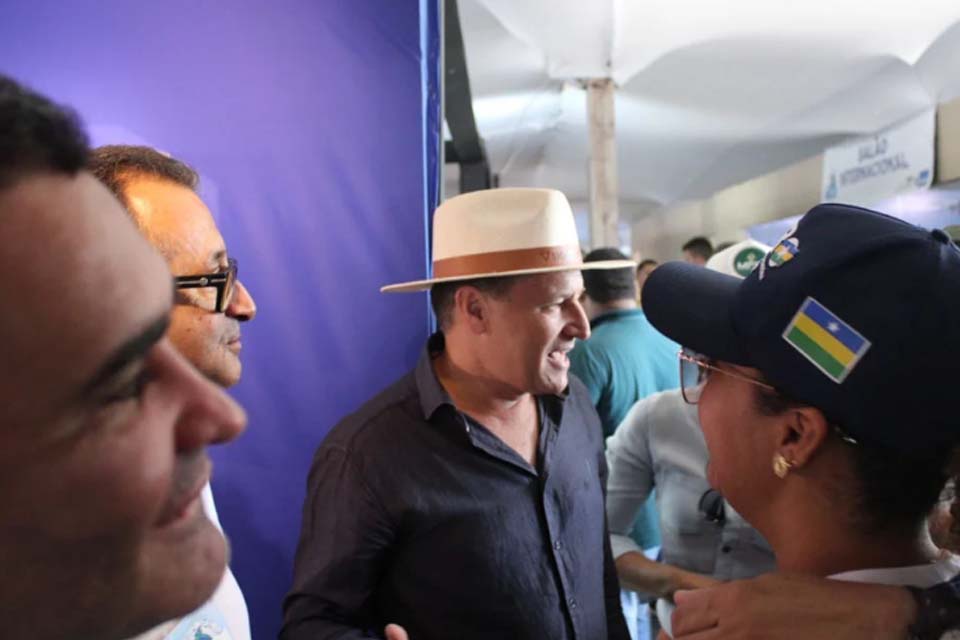 Terceiro dia da Frente Municipalista (AROM, CISAN e CIMCERO) na 9ª Rondônia Rural Show Internacional é marcado por visitas e contribuições marcantes