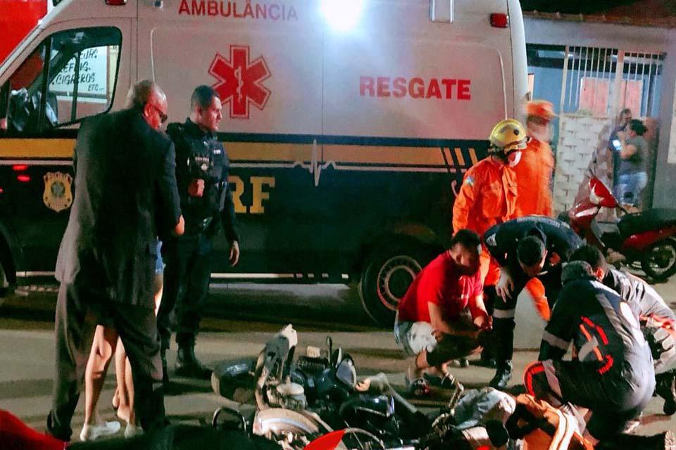 Colisão frontal entre motos deixa um motociclista em estado gravíssimo