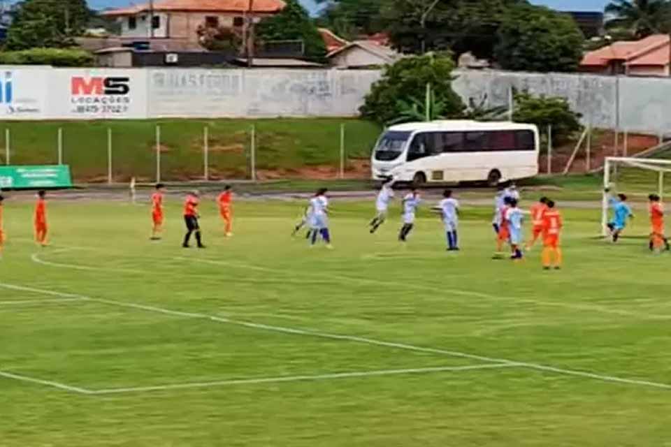 Espigão vence e chega a final do Rondoniense Sub-15 diante do Gazin Porto Velho