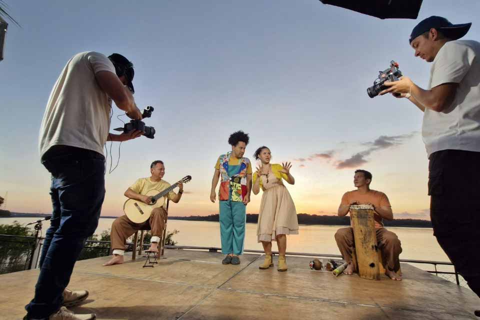 Ibiã e o Boto finaliza filmagens e revela a magia do Rio Jamari em uma poética vídeo-arte rondoniense