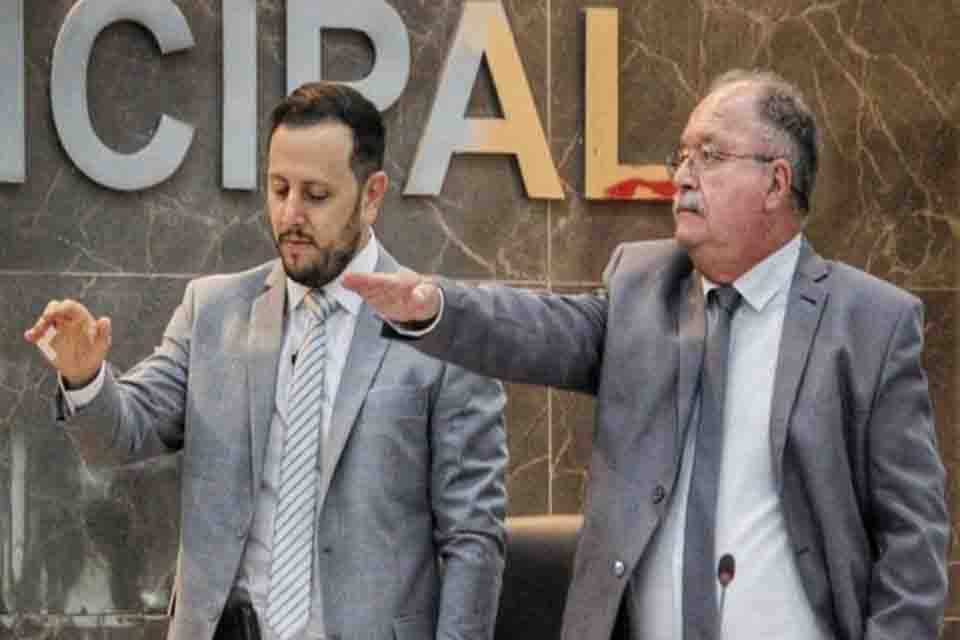 Delegado Flori assume Prefeitura de Vilhena em cerimônia na Câmara de Vereadores