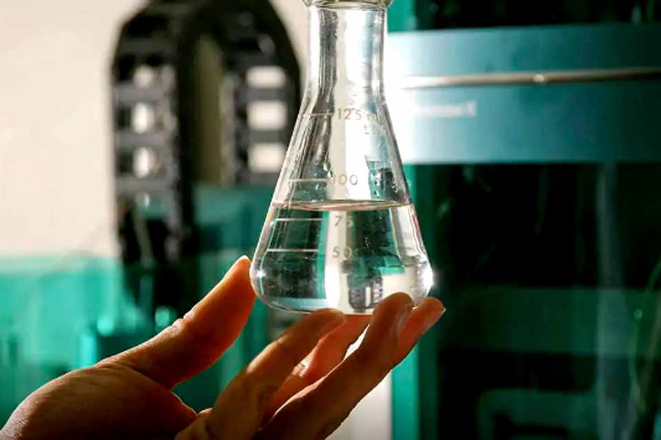 Bares e fabricantes treinam empresas para identificar bebidas falsas