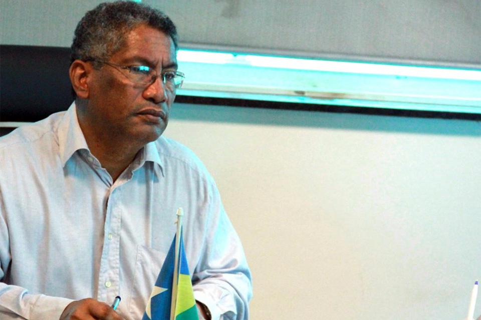 Secretário de Educação de Marcos Rocha, Suamy Vivecananda deve explicações ao Tribunal de Contas de Rondônia sobre possível irregularidade em licitação