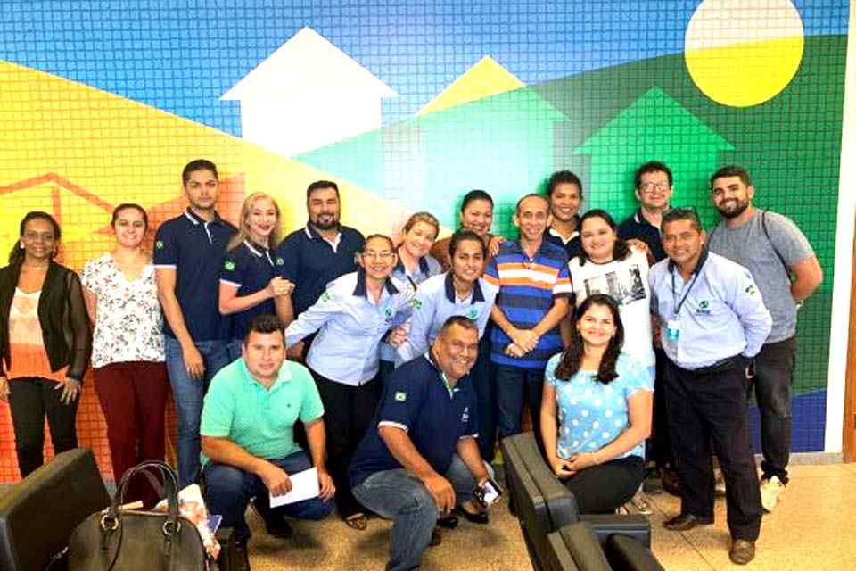 Sine capacita servidores para oferecer atendimento mais humanizado