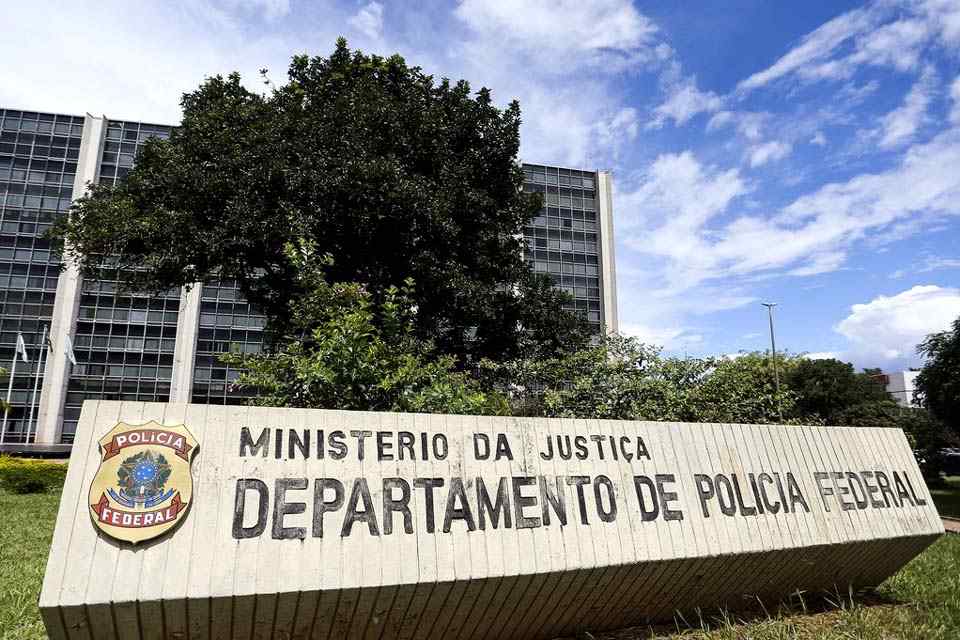 PF cumpre mandados de prisão contra hackers suspeitos de atacar STF
