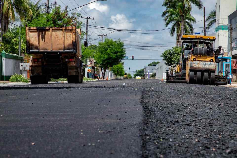 Avenida Calama é recapeada pela Prefeitura de Porto Velho