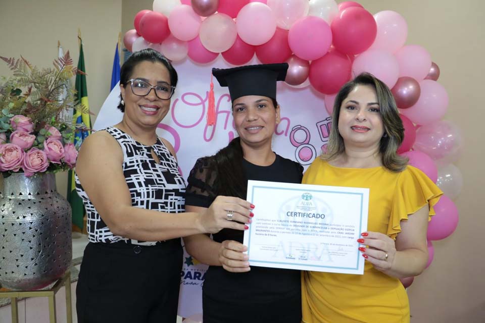 Semasf certifica 80 mulheres no Projeto Oficina da Beleza