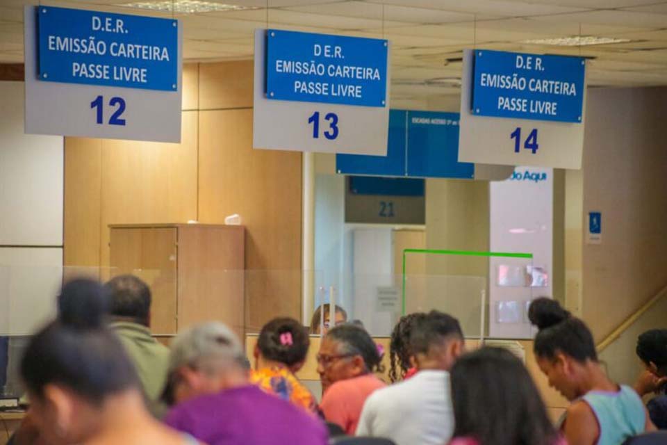 Governo garante direito social com a emissão de Carteiras de Passe Livre para idosos e pessoas com deficiência