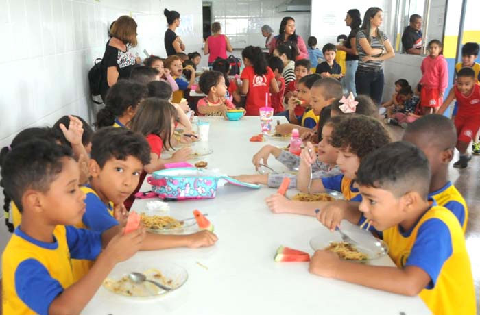 Porto Velho - Recursos para alimentação escolar são repassados dentro do prazo