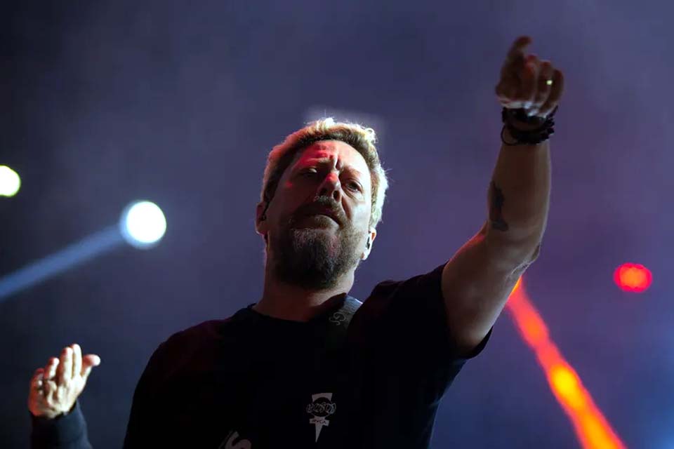 Canisso, baixista do Raimundos, morre aos 57 anos