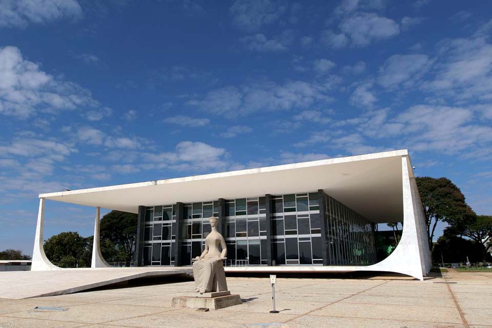 STF: estados e municípios decidirão sobre vacinação de adolescentes