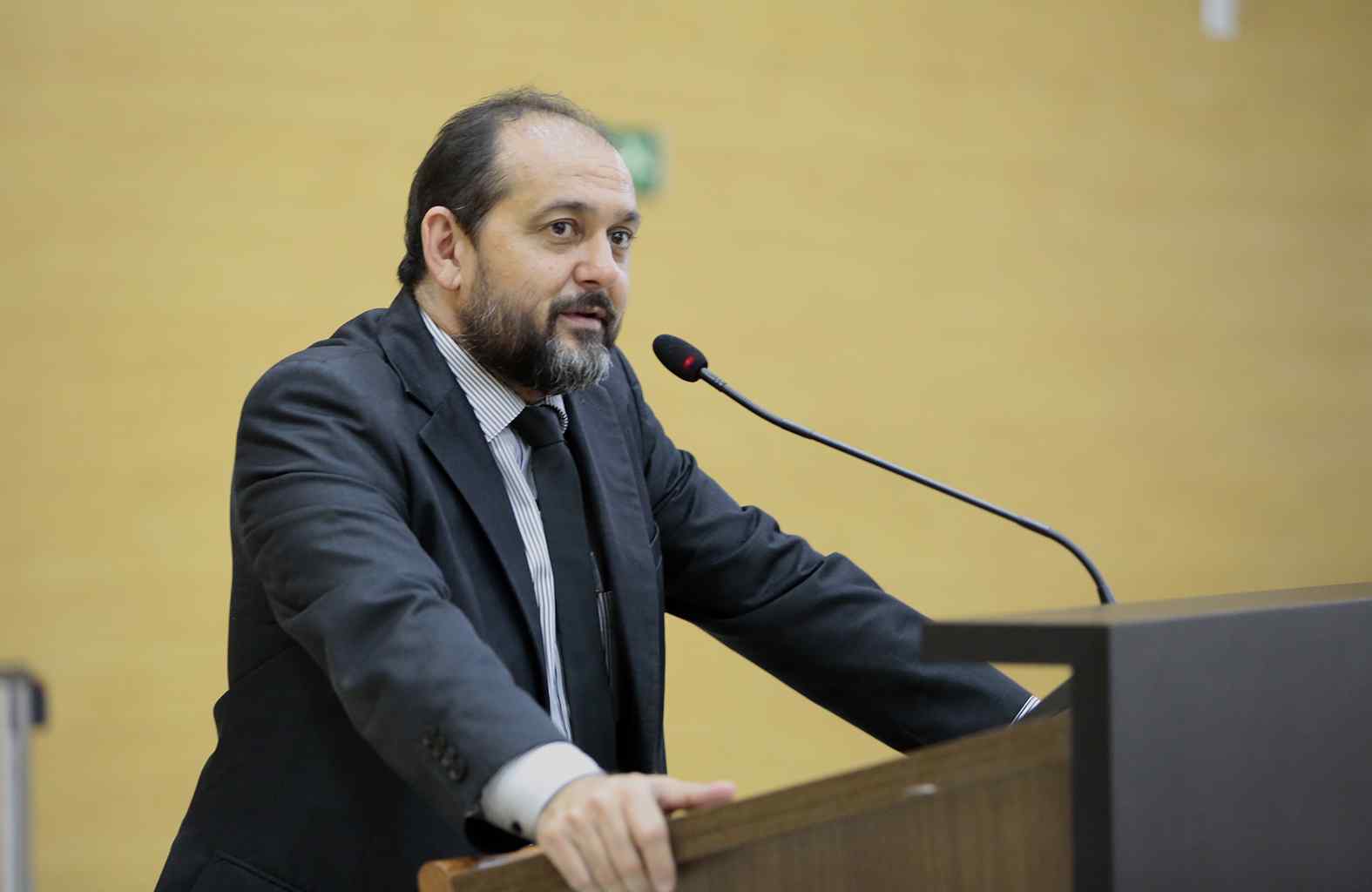 Laerte Gomes faz alerta sobre riscos e defende medidas duras contra o Coronavírus