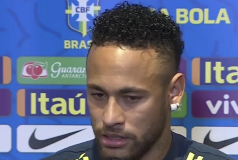 VÍDEO - Neymar diz que carrega a seleção nas costas e admite ter privilégios