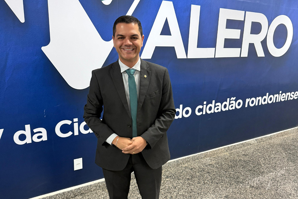 Deputado Cássio Gois consolida liderança com investimentos históricos em saúde, agricultura e cidadania no 1º semestre de 2025