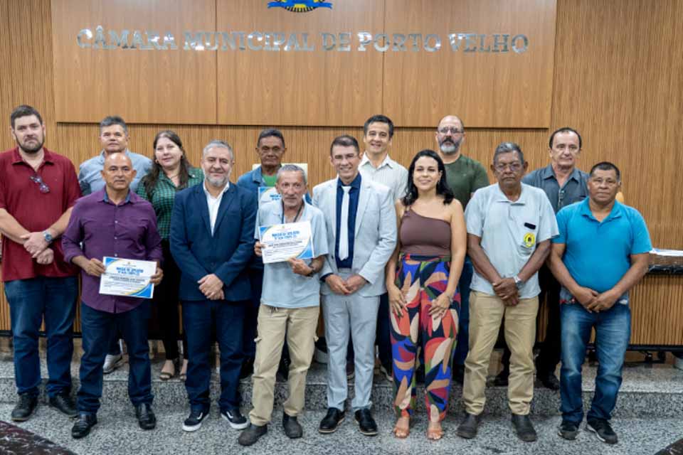 Profissionais da Divisão de Controle de Zoonoses são homenageados por contribuição à saúde pública em Porto Velho