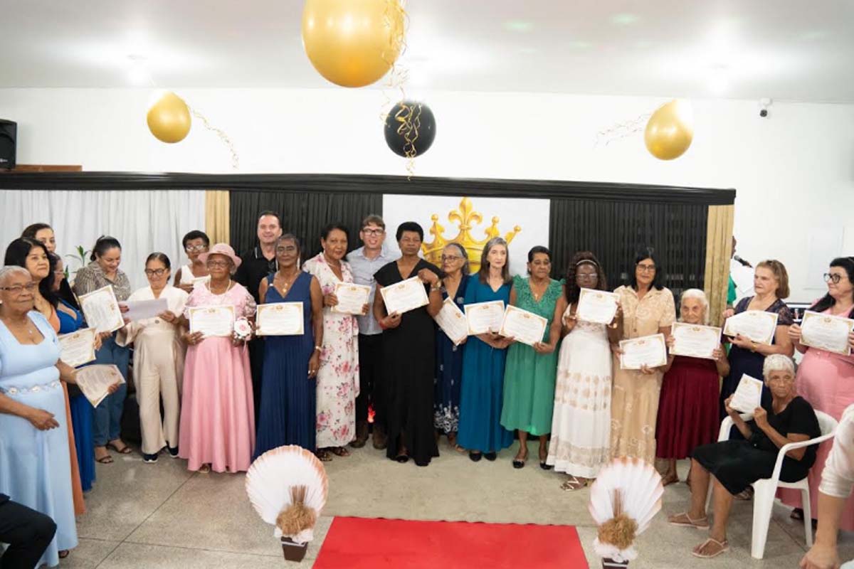 Prefeitura de Jaru realiza desfile para escolha de Miss e Mister Terceira Idade