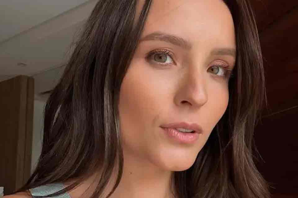 Larissa Manoela critica clima no Power Couple e sai em defesa de amigos: “Gente maldosa e ardilosa”