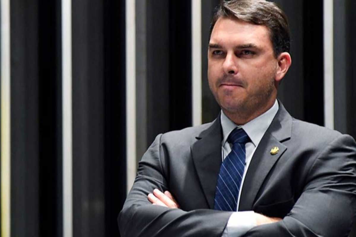 “Inferno astral” de Flávio Bolsonaro pode contaminar aliados em Rondônia?