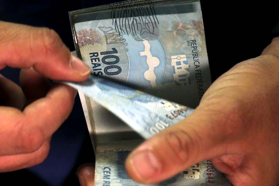 Saque de valores esquecidos recomeça hoje após quase 1 ano parado