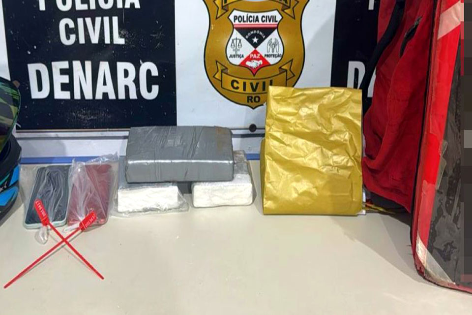 Motoboy é preso com 3 quilos de cocaína durante ação do Denarc