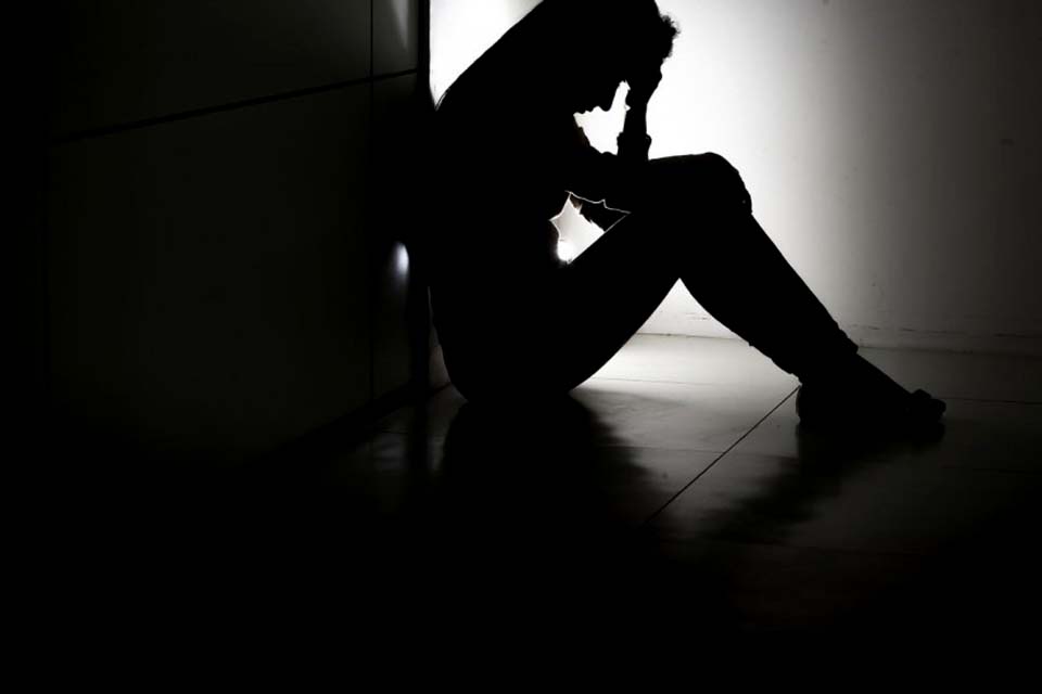 Jovens são os mais afetados pelos efeitos da pandemia, mostra estudo