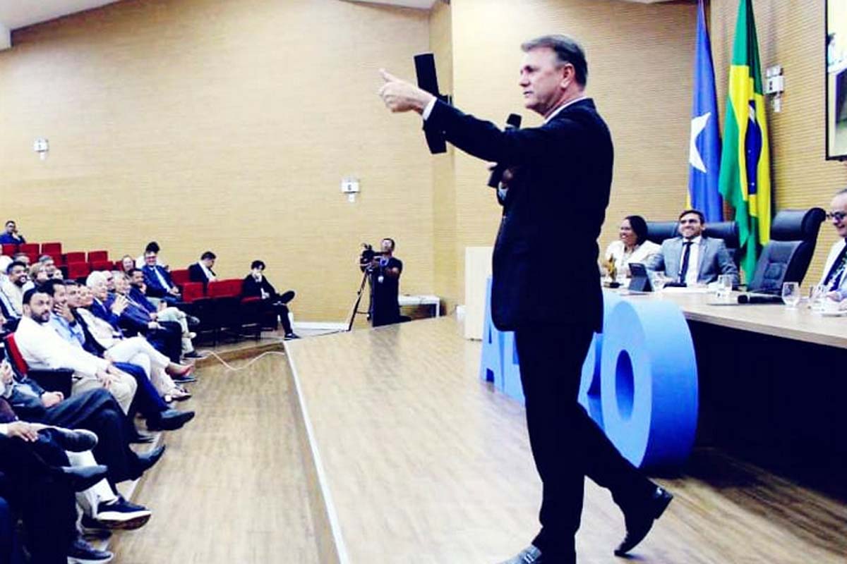 Deputado Luizinho Goebel destina R$ 100 mil para Associação Amor de 4 Patas em Vilhena