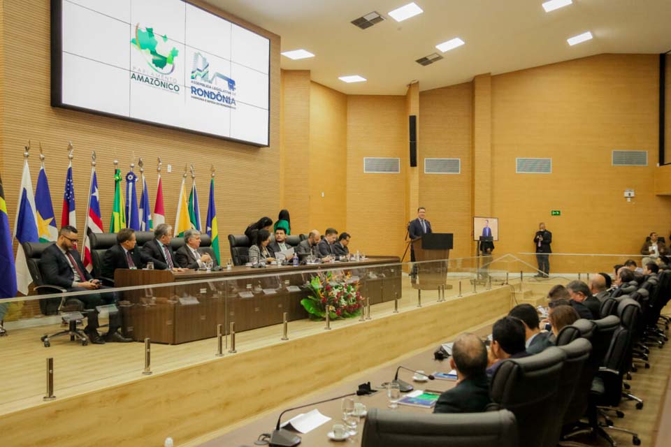 Governo de Rondônia destaca compromisso com o desenvolvimento sustentável em reunião do Parlamento Amazônico 