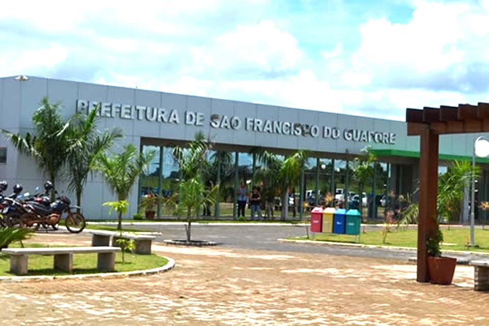 Prefeitura abre concurso público; salários variam de R$ 858,38 à R$ 9.623,25