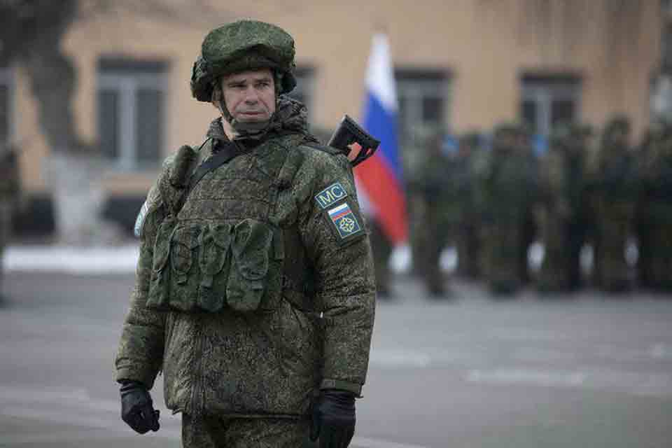  Rússia inicia retirada de tropas militares do Cazaquistão