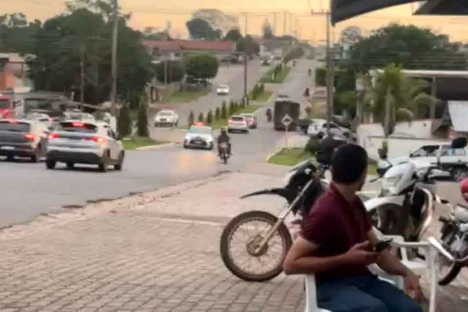 Motociclista é preso após perseguição policial pelas ruas de Santa Luzia