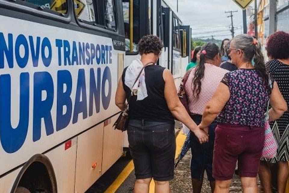 CACOAL – Ônibus do transporte Tarifa Zero é disponibilizado a população para regularização de titulos eleitorais