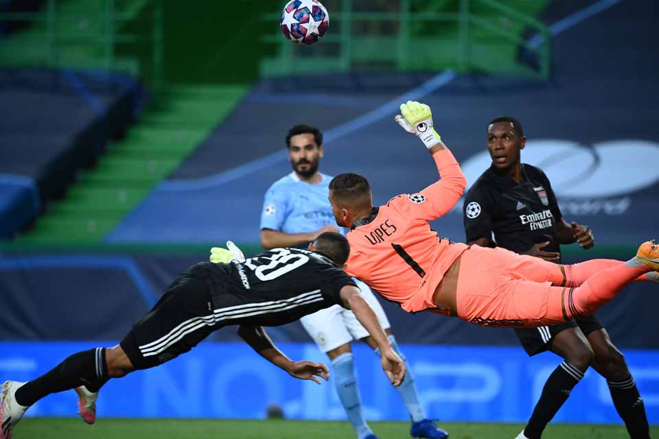 VÍDEO - Gols e Melhores Momentos de Manchester City 1 x 3 Lyon