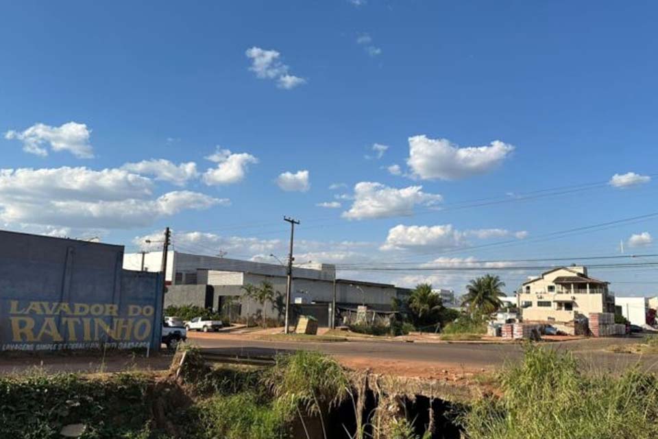 Cruzamento da Rio Madeira com a Maceió, próximo ao Ratinho, será interditado para construção de nova galeria fluvial