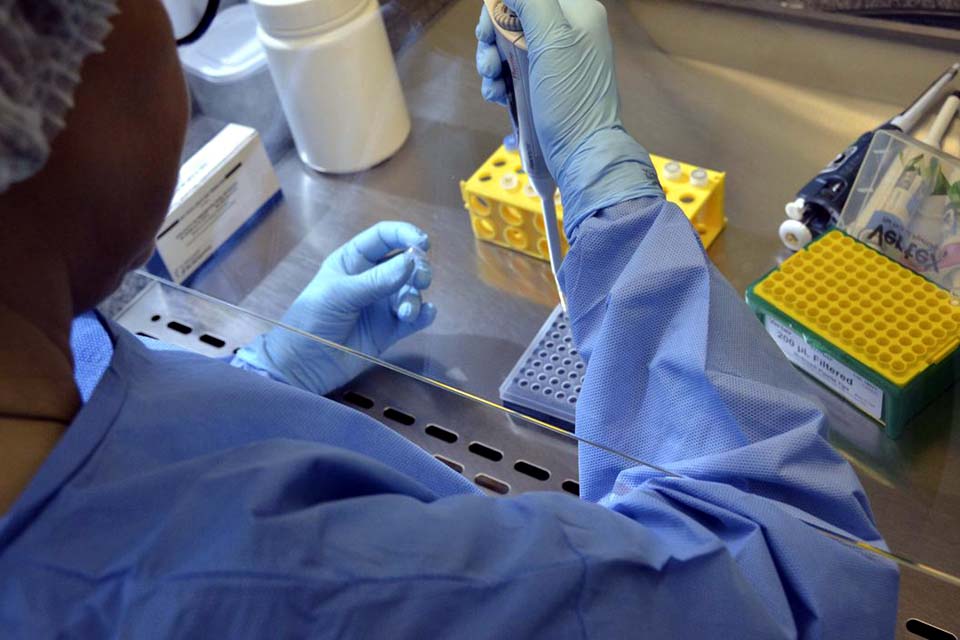 Teste usa pontos quânticos para detectar presença do novo coronavírus