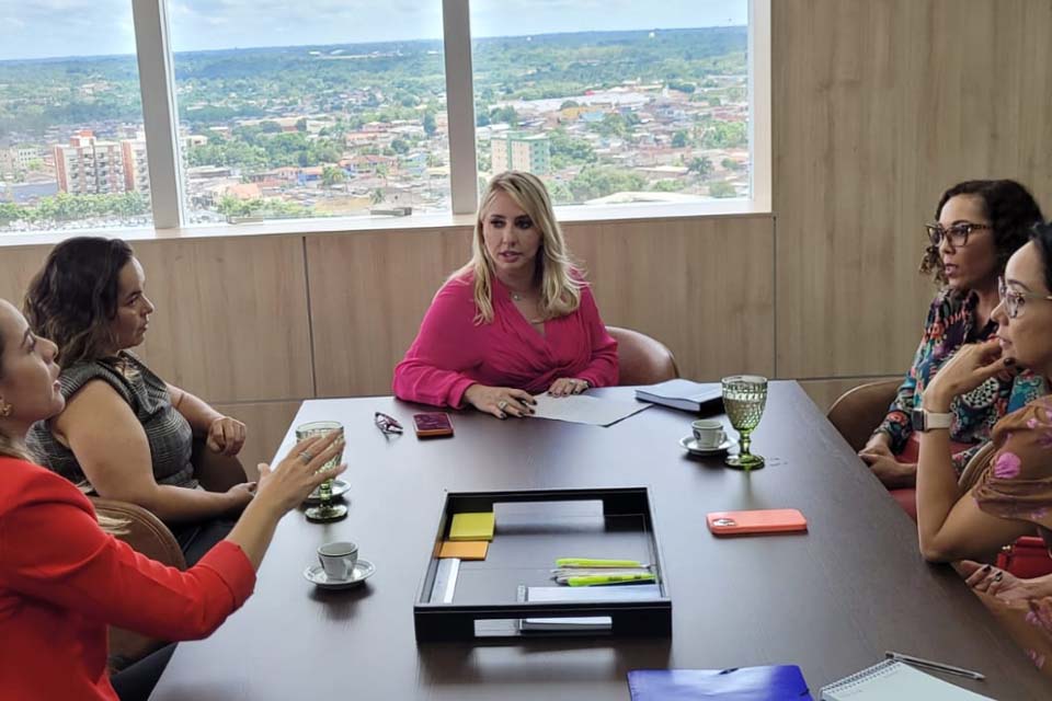 Deputada Ieda Chaves reúne com promotoras de Justiça para debater direitos de mulheres vítimas de violência